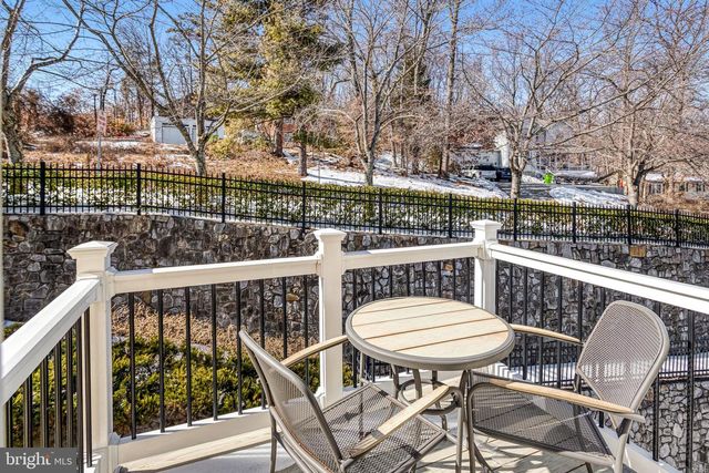 114 MOUNT HIGH ST, Occoquan, VA 22125