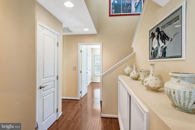 114 MOUNT HIGH ST, Occoquan, VA 22125