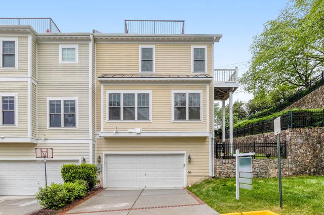 114 MOUNT HIGH ST, Occoquan, VA 22125