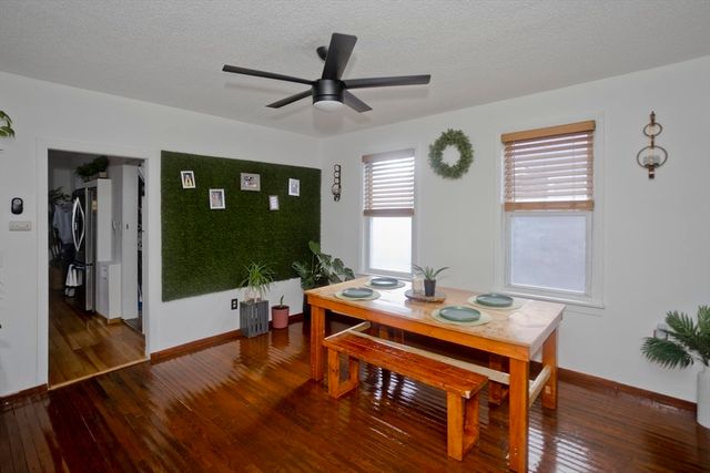 15 Florida St, Springfield, MA 01109