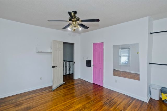 15 Florida St, Springfield, MA 01109