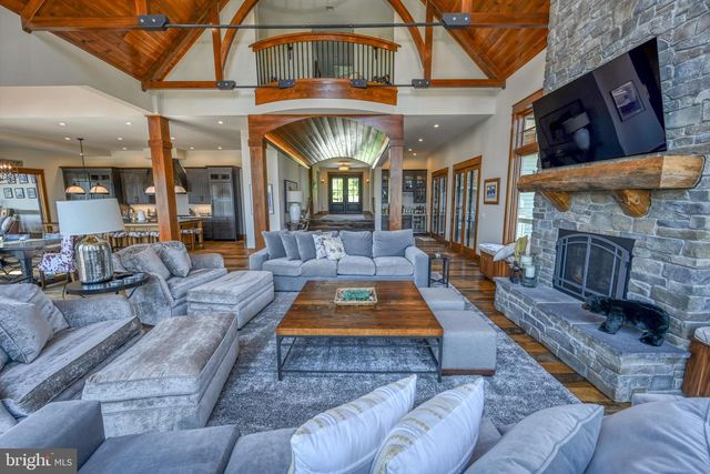 47 HOLY CROSS, Oakland, MD 21550