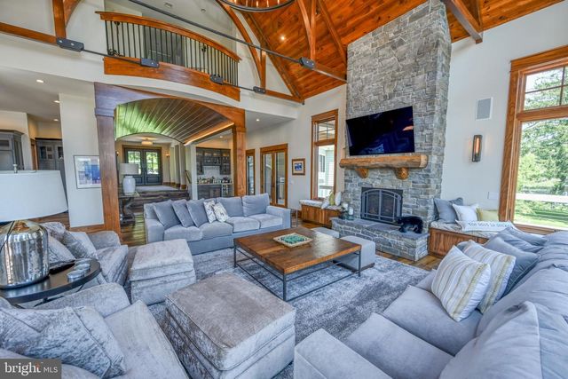 47 HOLY CROSS, Oakland, MD 21550