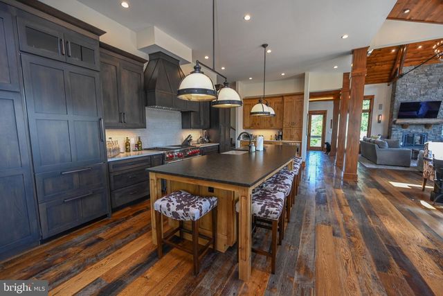 47 HOLY CROSS, Oakland, MD 21550