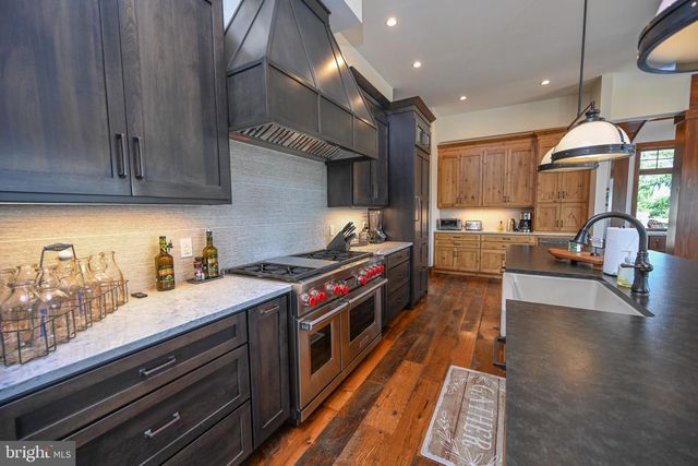 47 HOLY CROSS, Oakland, MD 21550