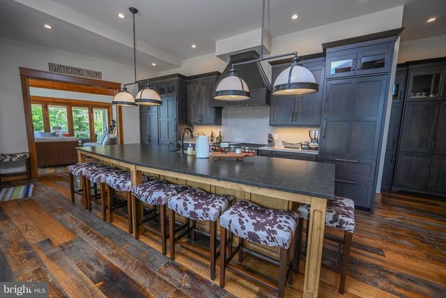 47 HOLY CROSS, Oakland, MD 21550