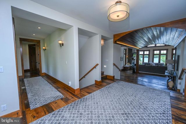 47 HOLY CROSS, Oakland, MD 21550