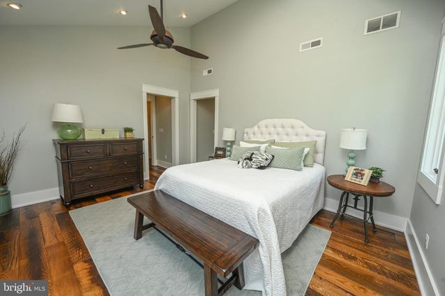 47 HOLY CROSS, Oakland, MD 21550