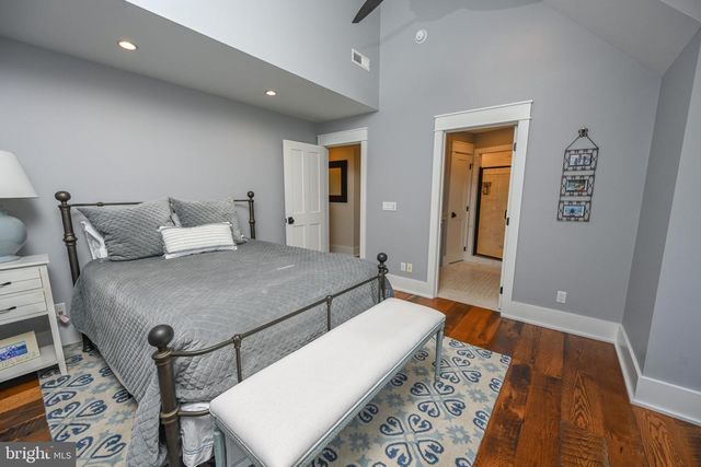 47 HOLY CROSS, Oakland, MD 21550