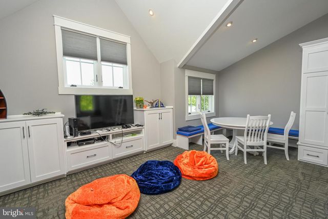 47 HOLY CROSS, Oakland, MD 21550