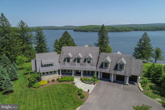 47 HOLY CROSS, Oakland, MD 21550