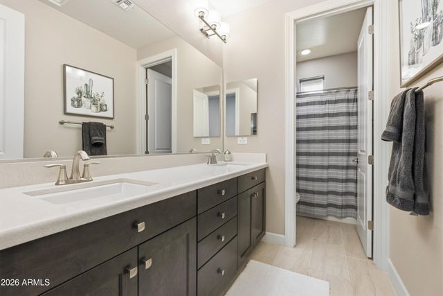 912 W KAIBAB Drive, Chandler, AZ 85248