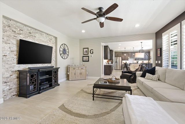 912 W KAIBAB Drive, Chandler, AZ 85248
