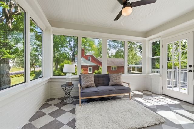 404 Murrell St, Dickson, TN 37055