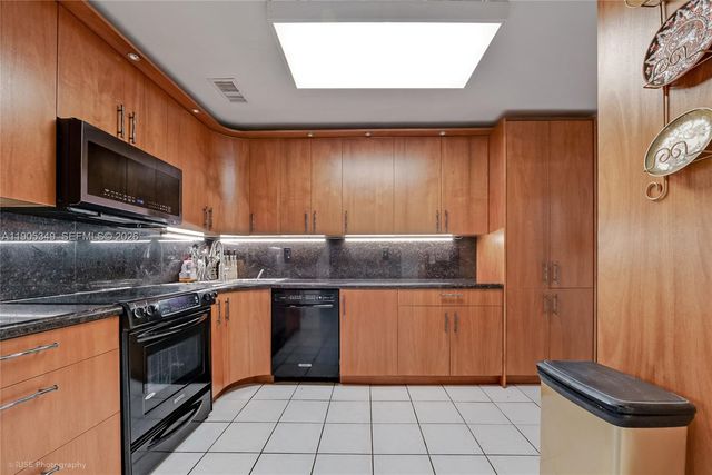 9500 SW 79th Street, Miami, FL 33173