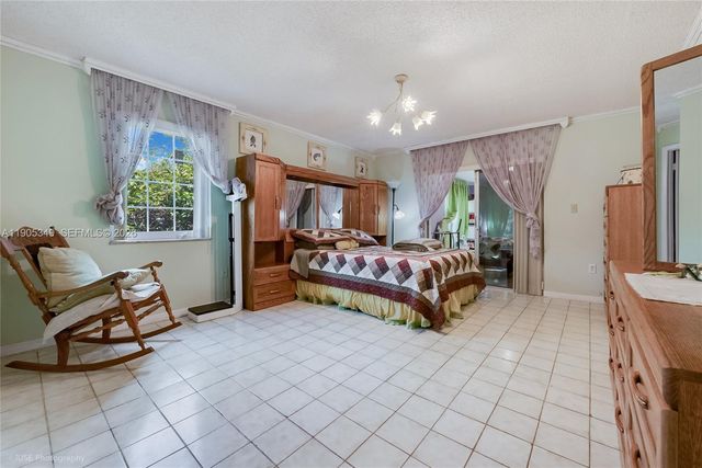 9500 SW 79th Street, Miami, FL 33173