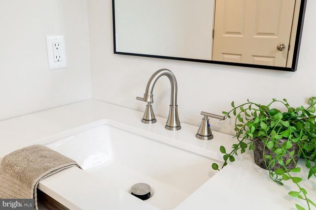 2306 ELIZABETH AVE, Temple, PA 19560