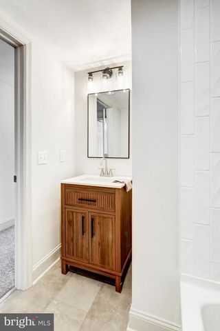 2306 ELIZABETH AVE, Temple, PA 19560