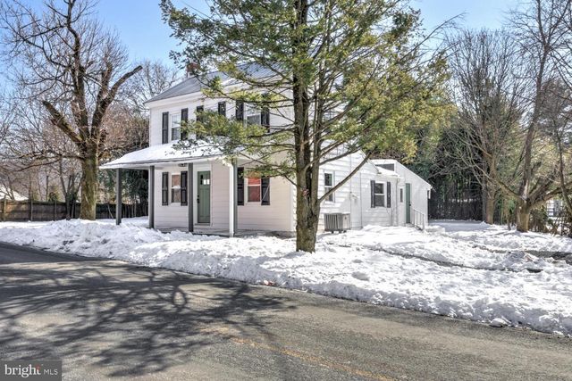 2306 ELIZABETH AVE, Temple, PA 19560