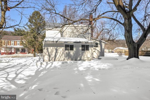 2306 ELIZABETH AVE, Temple, PA 19560