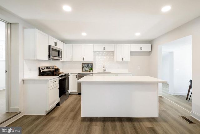 2306 ELIZABETH AVE, Temple, PA 19560