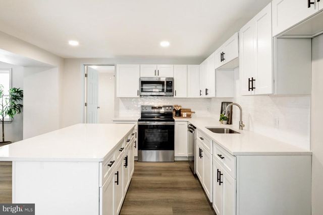 2306 ELIZABETH AVE, Temple, PA 19560