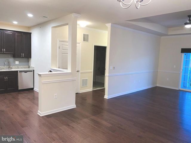 4743 CHAMPIONS RUN, Cherry Hill, NJ 08002