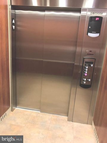4743 CHAMPIONS RUN, Cherry Hill, NJ 08002