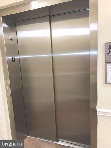 4743 CHAMPIONS RUN, Cherry Hill, NJ 08002