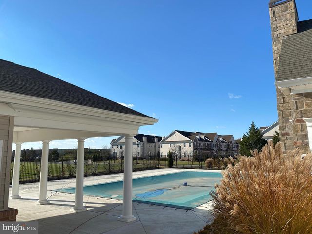 4743 CHAMPIONS RUN, Cherry Hill, NJ 08002