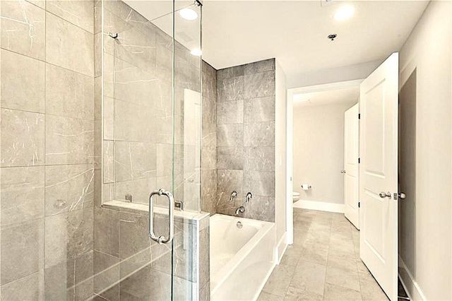 3338 Peachtree NE Road 2604, Atlanta, GA 30326