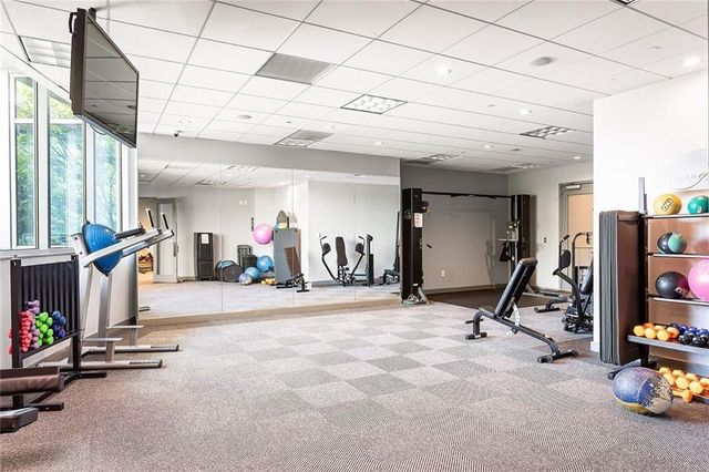 3338 Peachtree NE Road 2604, Atlanta, GA 30326