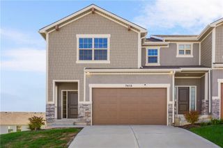 7413 Grand Slam Street 30 D, Parkville, MO 64152