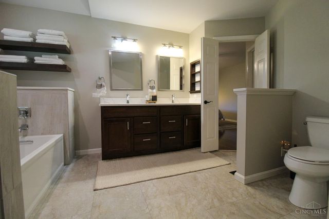 1513 Charleston Lane, Miami Twp, OH 45140