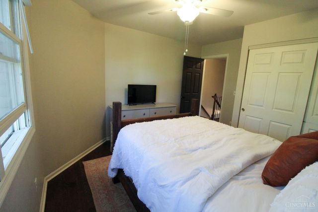 1513 Charleston Lane, Miami Twp, OH 45140