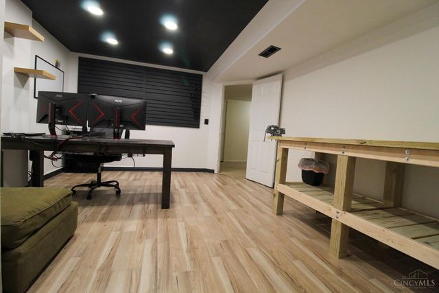 1513 Charleston Lane, Miami Twp, OH 45140