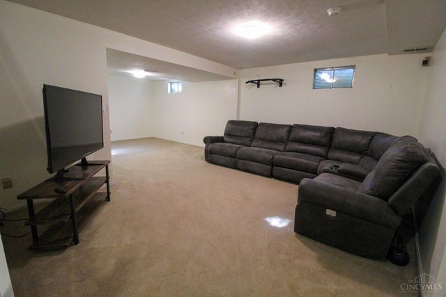 1513 Charleston Lane, Miami Twp, OH 45140