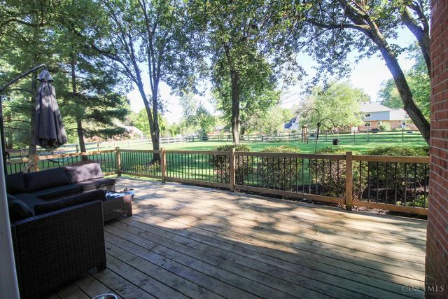 1513 Charleston Lane, Miami Twp, OH 45140