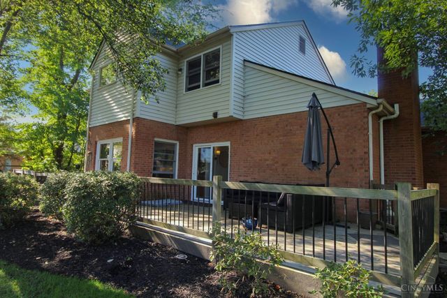 1513 Charleston Lane, Miami Twp, OH 45140