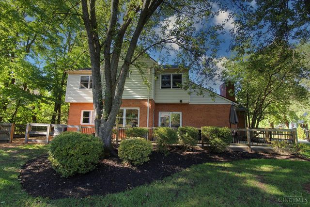 1513 Charleston Lane, Miami Twp, OH 45140