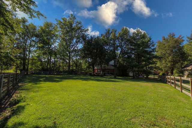 1513 Charleston Lane, Miami Twp, OH 45140