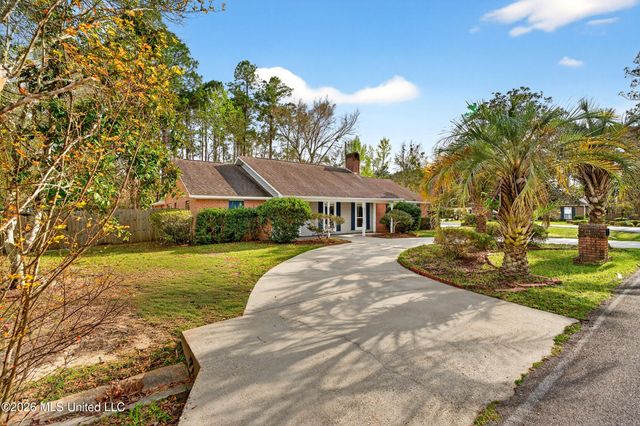 8359 Makiki Drive, Diamondhead, MS 39525