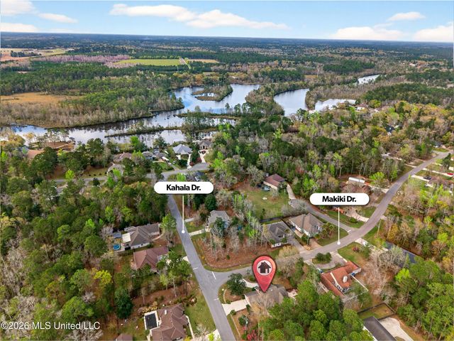 8359 Makiki Drive, Diamondhead, MS 39525