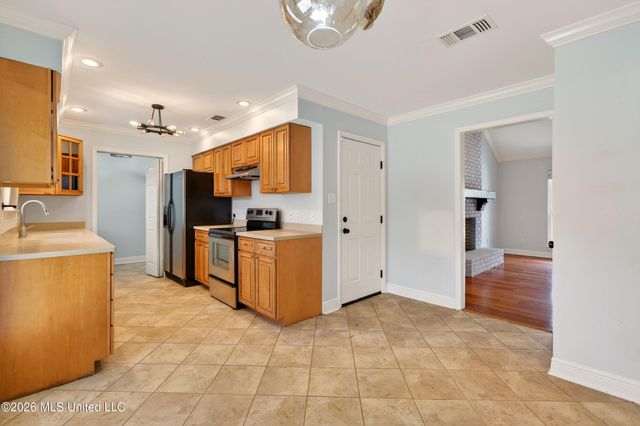 8359 Makiki Drive, Diamondhead, MS 39525