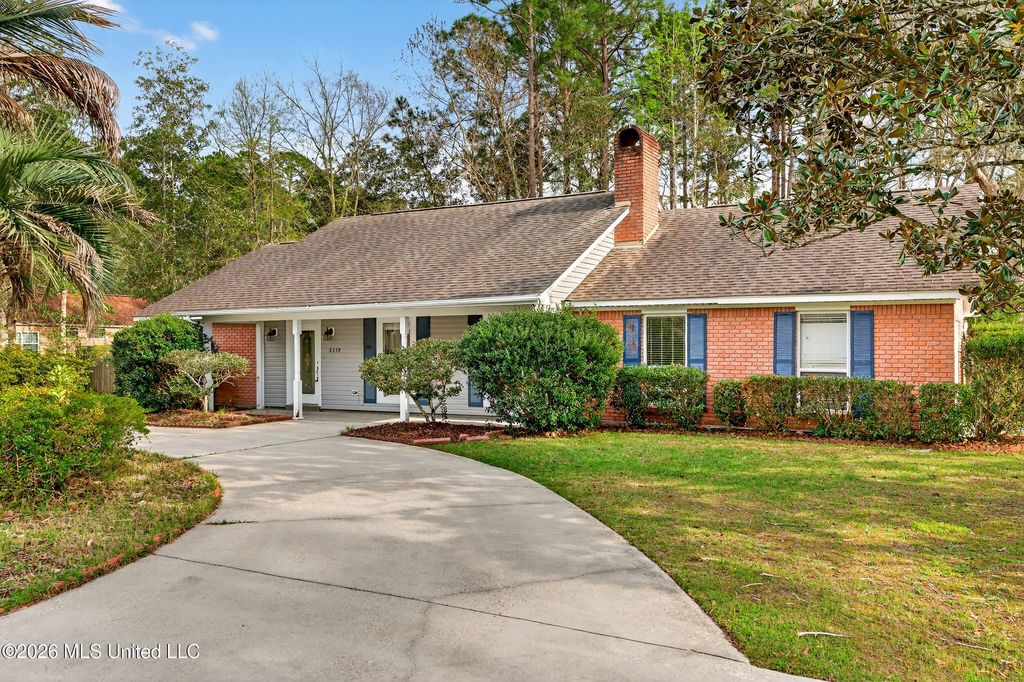 8359 Makiki Drive, Diamondhead, MS 39525