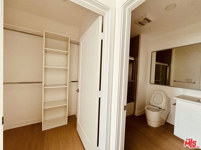 3977 Beverly Boulevard 402, Los Angeles, CA 90004