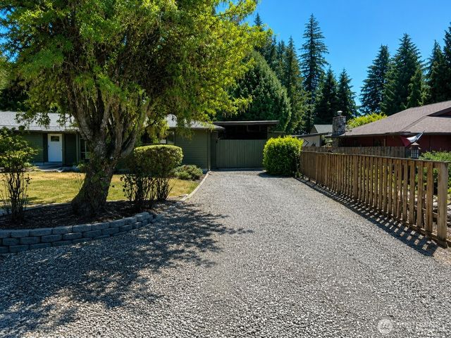 8516 29th Street Ct E, Edgewood, WA 98371