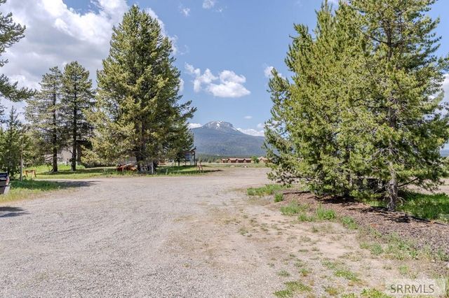4460 Sawtelle Circle, Island Park, ID 83429