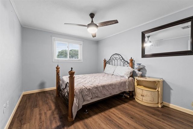 117 Chiltipin Dr, Portland, TX 78374
