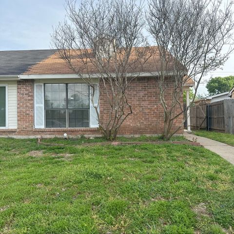 4526 Carr Street, The Colony, TX 75056